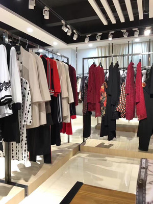 深圳品牌服装库存尾货批发市场推荐图片_高清图_细节图-广州布梵 -