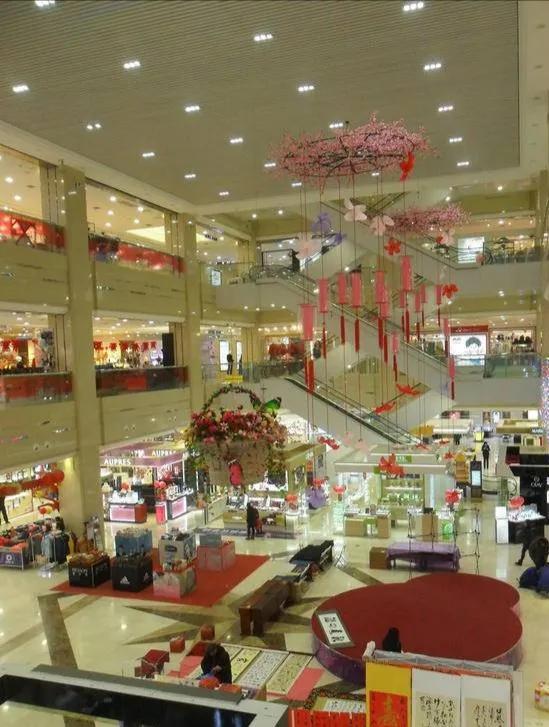 羽绒服生产成本75元标价1598元 如此这般销售商品的厂商还有多少