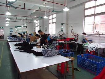 草根服装厂图_制服工作服订制_香港制服工作服_志趣网
