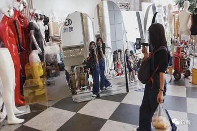 广州服装批发市场:草根走播与网红主播的带货江湖