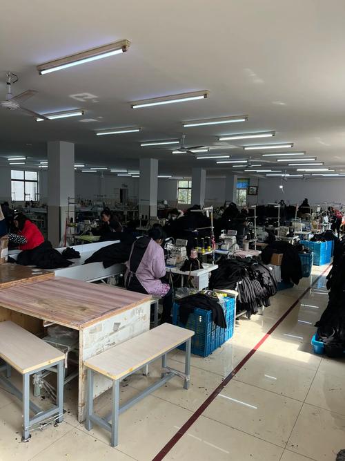 服装工厂免费打版批量生产100件起做