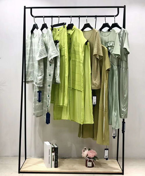 【广州品牌折扣女装休闲高雅连衣裙时尚纯色尾货批发】-