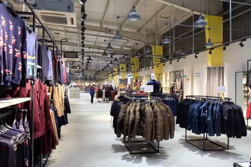 萧山大型工厂品牌直购店,即日起5000款服饰白菜价