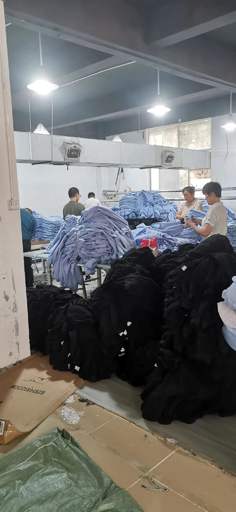 带你走进服装厂 ,车间实拍.