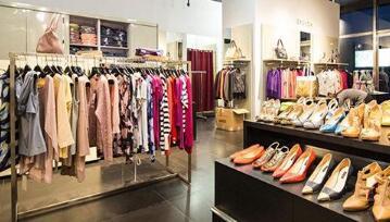 佳亿龙服装自选超市 一站式服装服饰批发首选