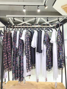 上海品牌女装呢大衣走份与服装辅料销售 产业链协同下的品质与创新